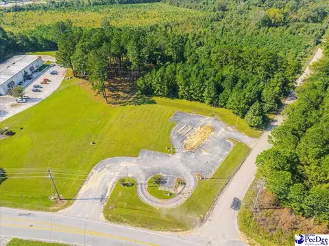 134 W Mciver Rd, Florence, SC 29501 photo 2