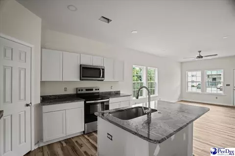 400 S Thomas Rd, Florence, SC 29501 photo 8