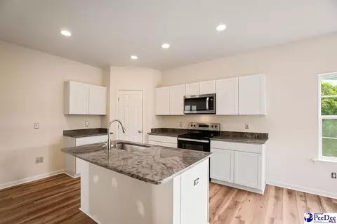 400 S Thomas Rd, Florence, SC 29501 photo 3