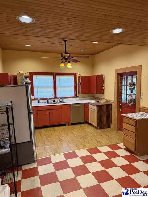 516 E Pine St, Florence, SC 29506 photo 7
