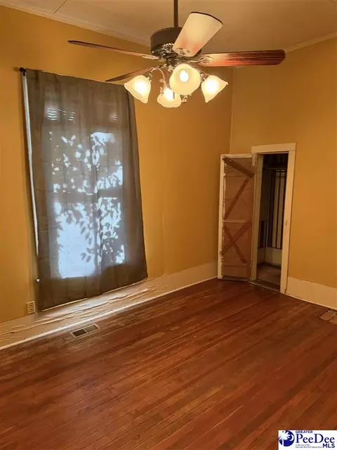 516 E Pine St, Florence, SC 29506 photo 3