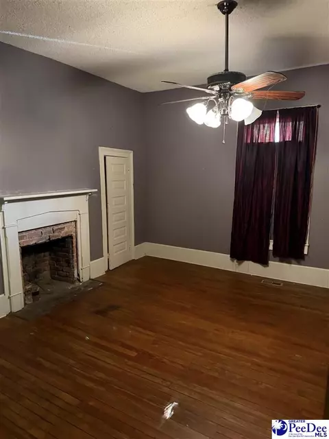 516 E Pine St, Florence, SC 29506 photo 4