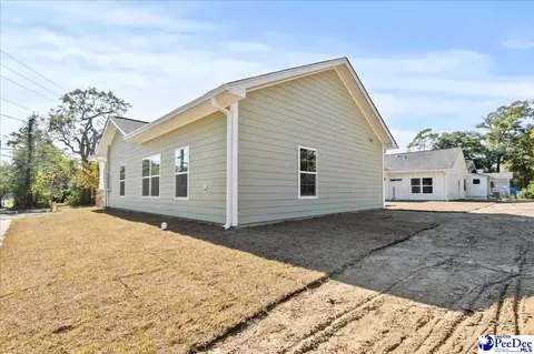 559 E Pine St, Florence, SC 29506 photo 5
