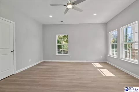 559 E Pine St, Florence, SC 29506 photo 13