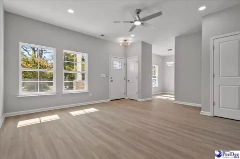 559 E Pine St, Florence, SC 29506 photo 10