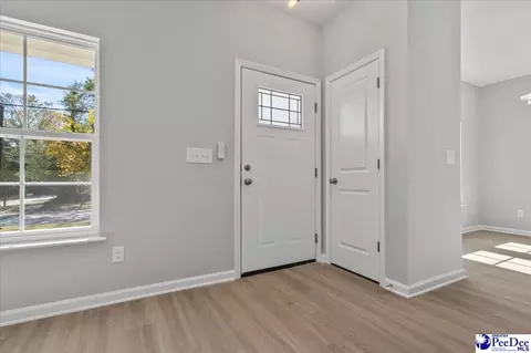 559 E Pine St, Florence, SC 29506 photo 9