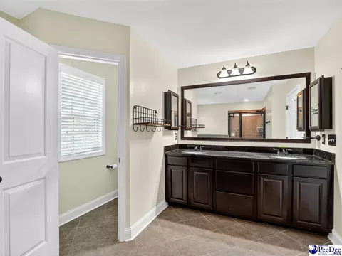 Bath - 3184 Greystone Dr, Florence, SC 29501 photo 2 of 6