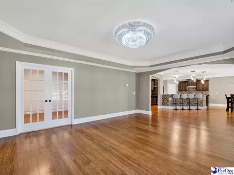 Living - 3184 Greystone Dr, Florence, SC 29501 photo 3 of 6