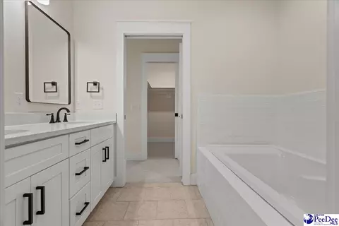 Bath - 133 E Pine St, Florence, SC 29506 photo 3 of 9