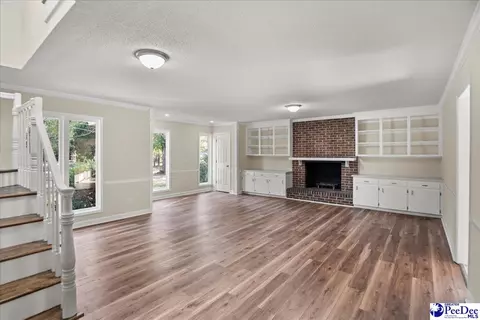 1004 Lee Cir, Hartsville, SC 29550