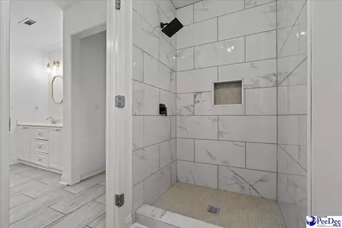 3326 W Hampton Pointe Dr, Florence, SC 29501 photo 4