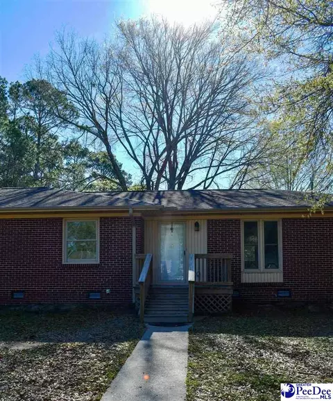 Exterior - 405 Dianne Dr, Cheraw, SC 29520 photo 3 of 12