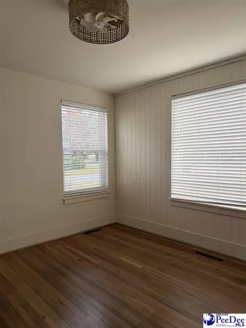 1007 W Cedar St, Florence, SC 29501 photo 11
