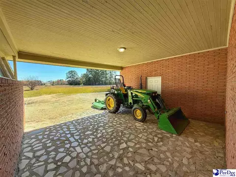 1022 Bermuda Rd, Dillon, SC 29536 photo 6