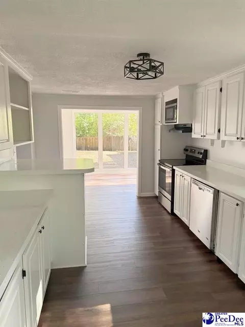 81 Gary Ln, Cheraw, SC 29520 photo 5