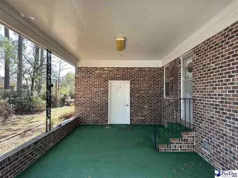 Exterior - 616 Lennon Ct, Dillon, SC 29536 photo 3 of 3