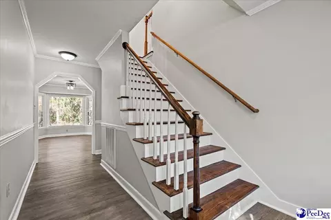 Entry Way - 305 Virginia Ave, Cheraw, SC 29520 photo 3 of 5