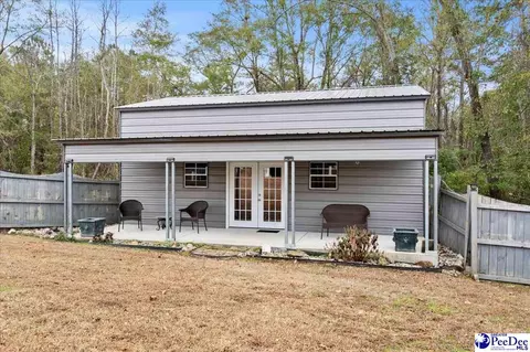 Exterior - 1057 Grove Blvd, Florence, SC 29501 photo 6 of 9