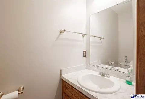 1041 Dover Cir, Sumter, SC 29154 photo 14