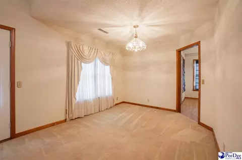1041 Dover Cir, Sumter, SC 29154 photo 18