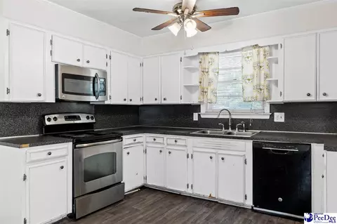 Kitchen - 3311 E Bennett Dr, Florence, SC 29506 photo 2 of 3