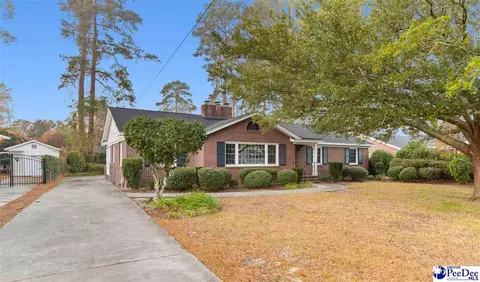 526 Iris Dr, Florence, SC 29501 photo 2