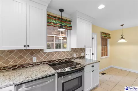 526 Iris Dr, Florence, SC 29501 photo 10