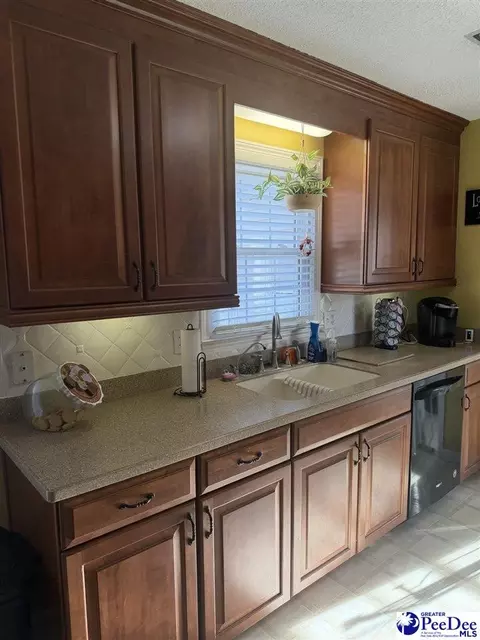 940 Declaration Rd, Florence, SC 29501 photo 8