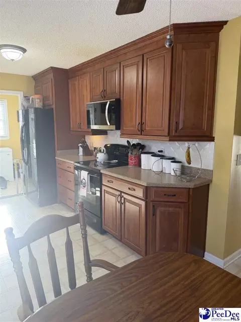 940 Declaration Rd, Florence, SC 29501 photo 10