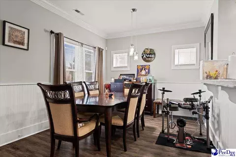Dining - 908 E Candy Ln, Florence, SC 29505 photo 2 of 2
