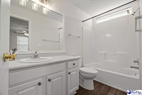 Bath - 533 3rd Loop Rd UNIT G, Florence, SC 29505 photo 3 of 4