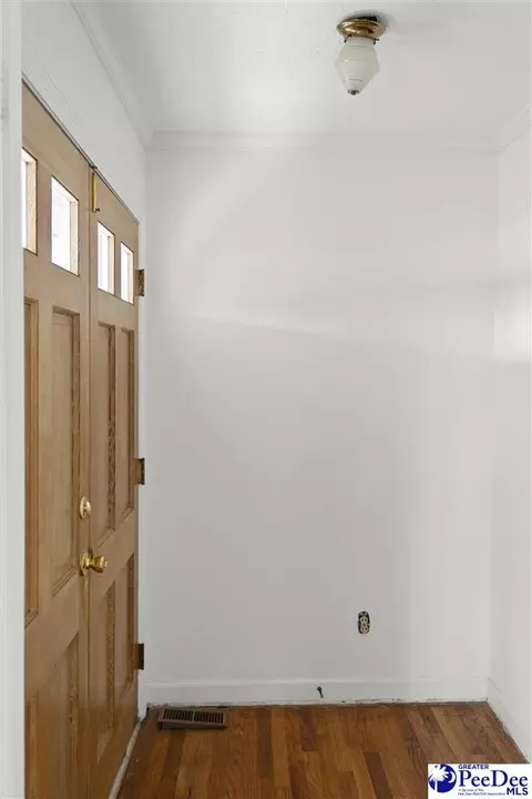Entry Way - 503 E Northside Ave, Marion, SC 29571 photo 1 of 2