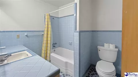 Bath - 503 E Northside Ave, Marion, SC 29571 photo 1 of 2
