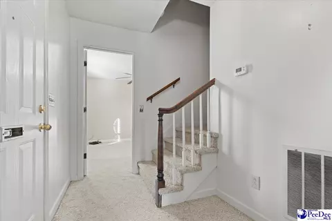 Entry Way - 410 Devon Rd, Marion, SC 29571 photo 2 of 4