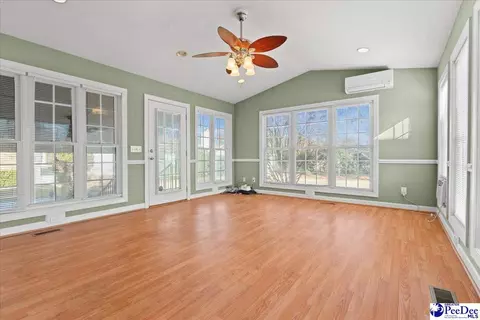 Living - 410 Devon Rd, Marion, SC 29571 photo 5 of 5