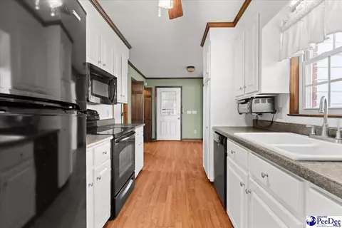Kitchen - 410 Devon Rd, Marion, SC 29571 photo 1 of 3