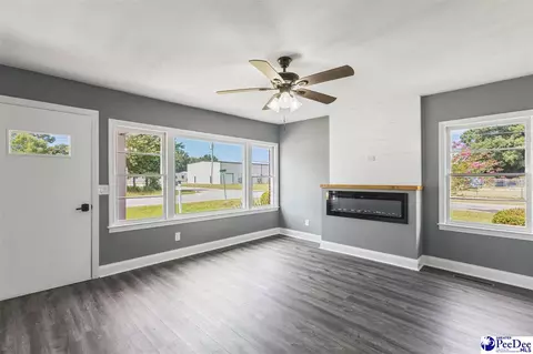 601 S 4th Ave, Dillon, SC 29536 photo 7