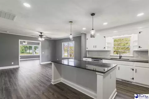 601 S 4th Ave, Dillon, SC 29536 photo 16