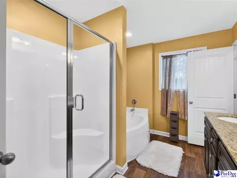 Bath - 2115 Chatfield Dr, Florence, SC 29505 photo 5 of 6