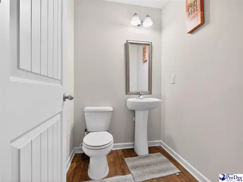 Bath - 2115 Chatfield Dr, Florence, SC 29505 photo 6 of 6