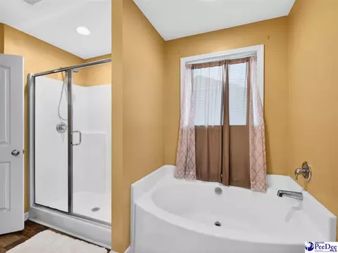 Bath - 2115 Chatfield Dr, Florence, SC 29505 photo 4 of 6