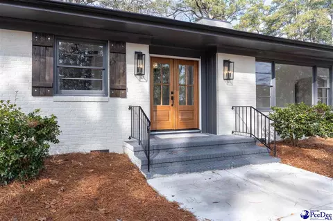 Exterior - 1815 Hampton Dr, Florence, SC 29505 photo 4 of 8