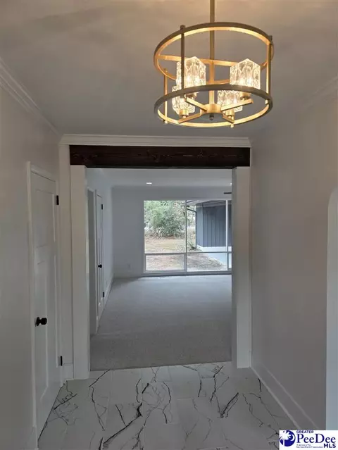 Entry Way - 1815 Hampton Dr, Florence, SC 29505 photo 3 of 6