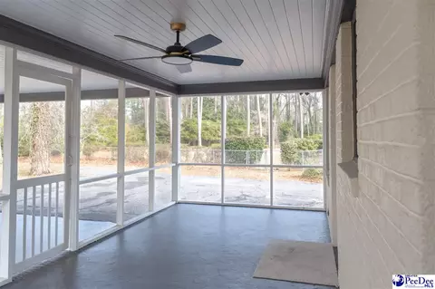 Exterior - 1815 Hampton Dr, Florence, SC 29505 photo 6 of 8