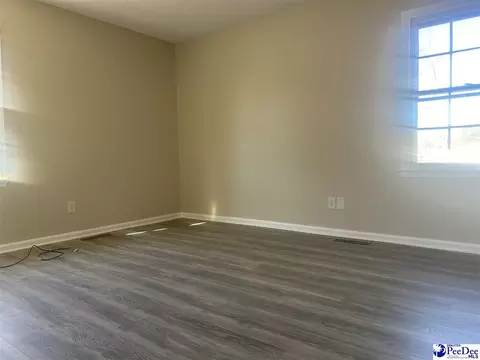 405 E Suena, Florence, SC 29505 photo 9
