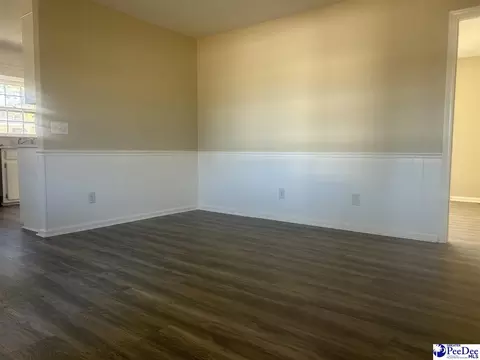 405 E Suena, Florence, SC 29505 photo 4