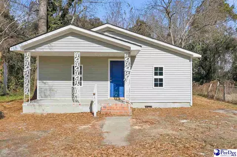 311 Barnes St, Mullins, SC 29574