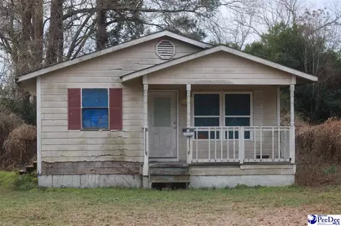 1518 E Dargan St, Dillon, SC 29536 photo 1