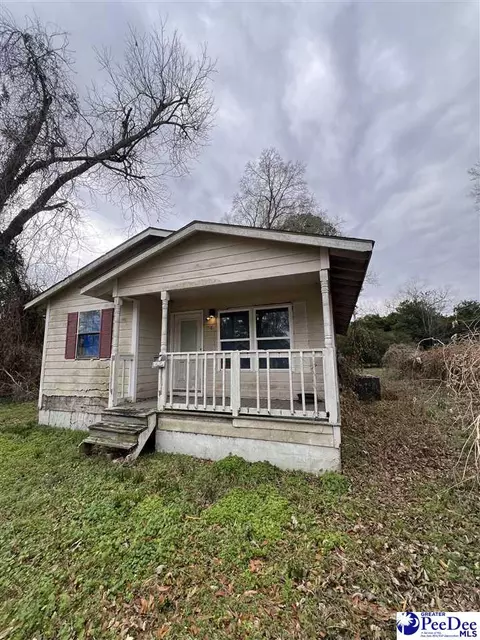 Exterior - 1518 E Dargan St, Dillon, SC 29536 photo 2 of 3