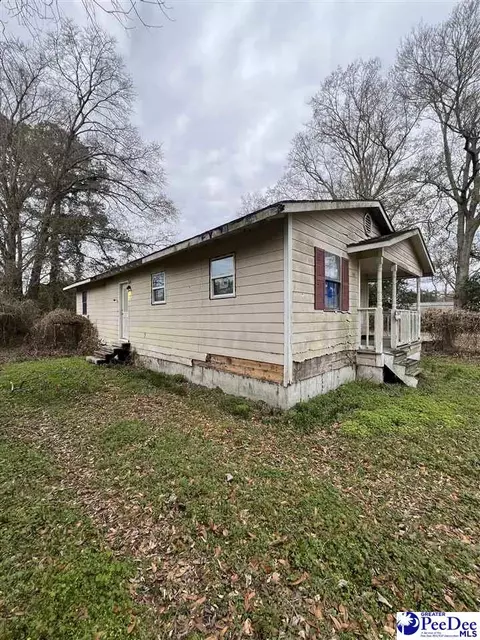 Exterior - 1518 E Dargan St, Dillon, SC 29536 photo 3 of 3